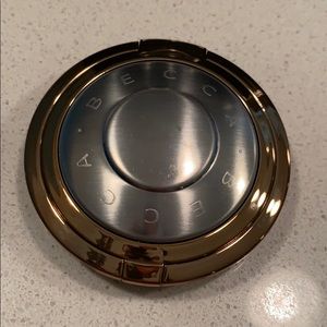 Becca highlighter; light chaser for face or eye